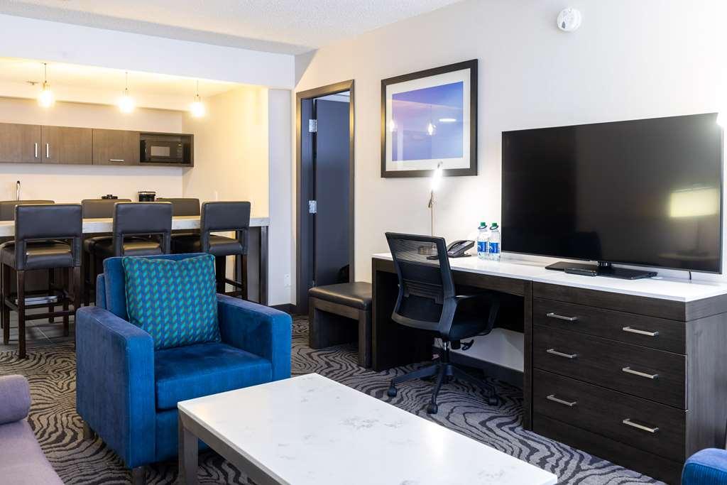 Doubletree By Hilton Calgary North Hotel Ruang foto